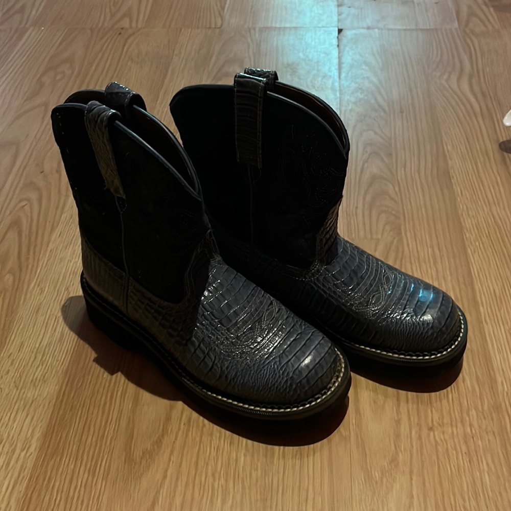 COPY - Blue ariat boots